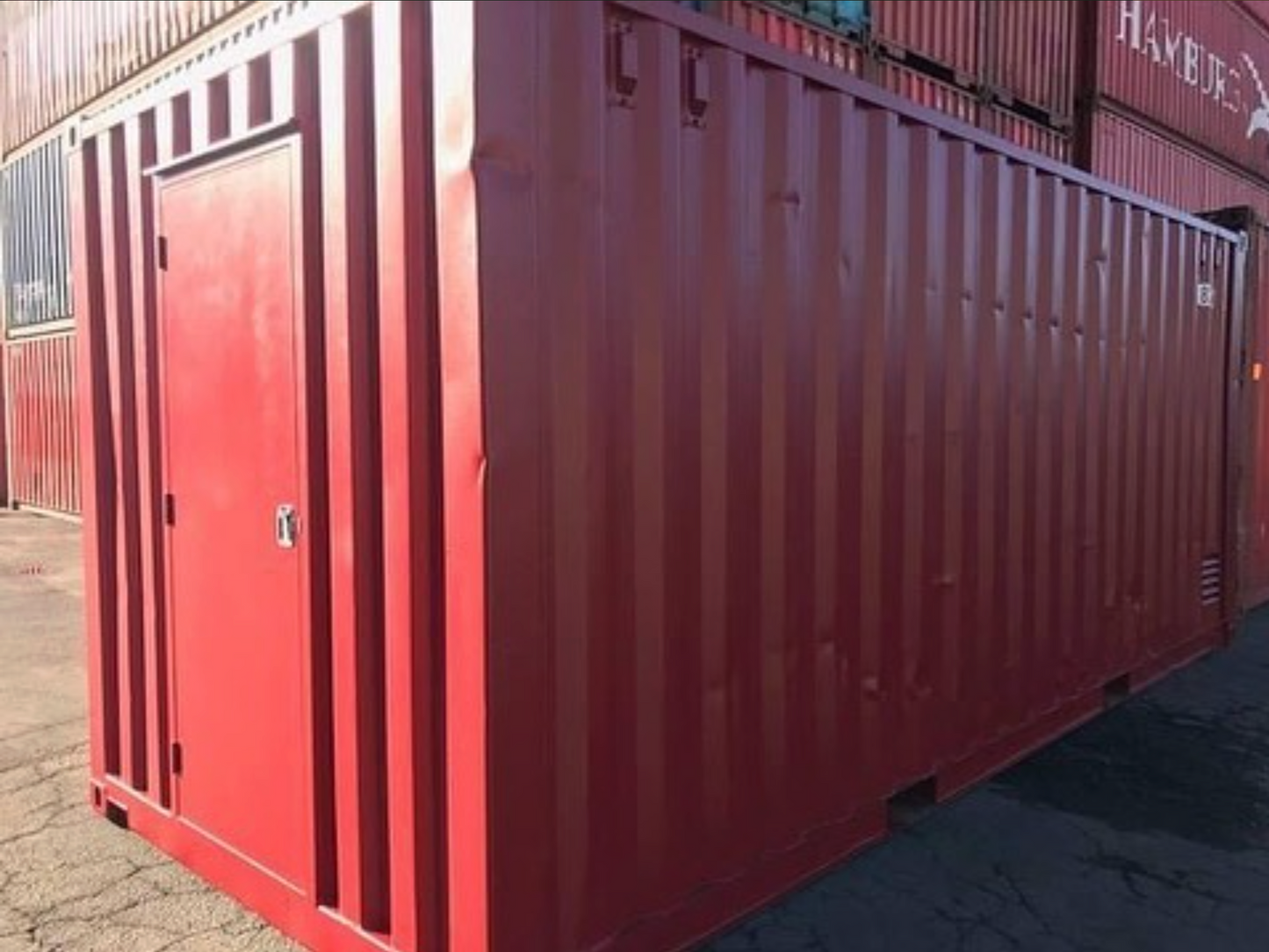 20FT SHIPPING CONTAINER WITH SHELVES