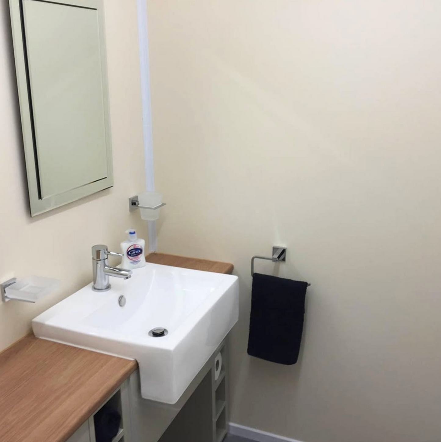 6M OFFICE CONVERTED CONTAINER