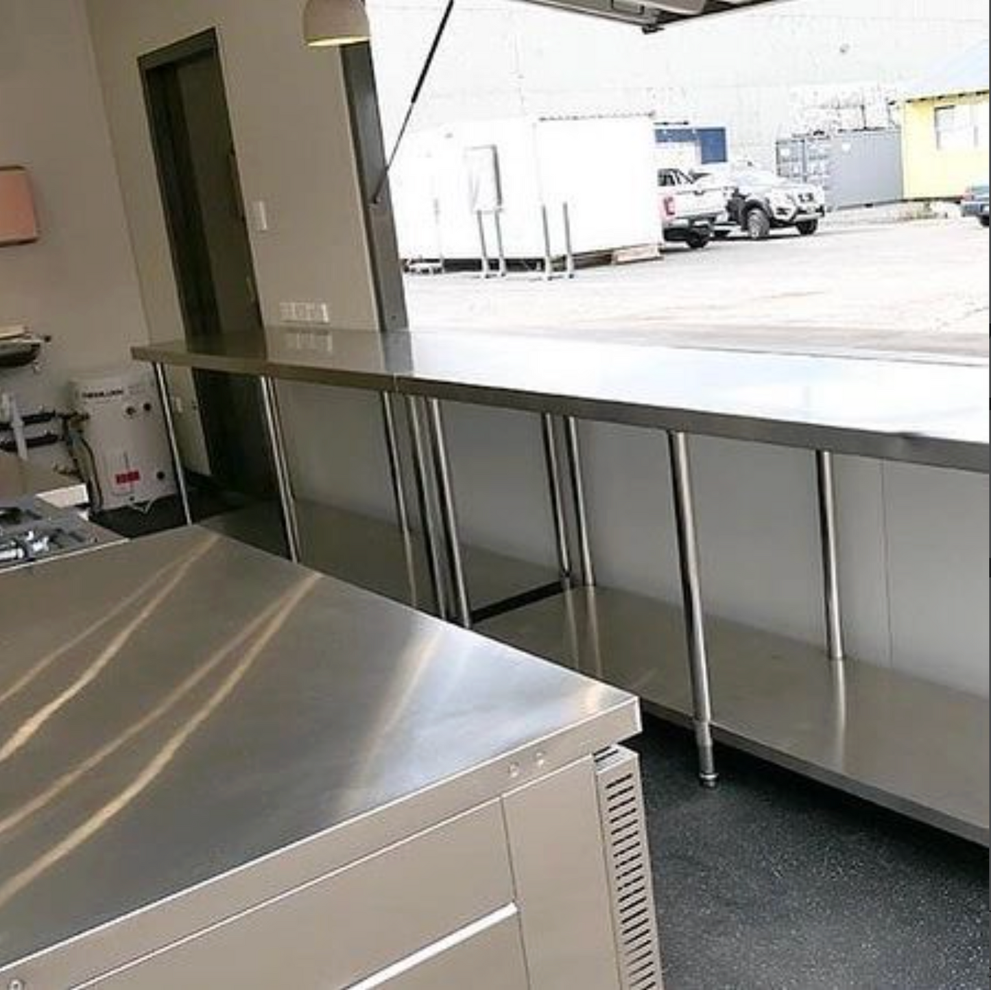 6M/20FT CONVERTED CONTAINER KITCHEN UNIT